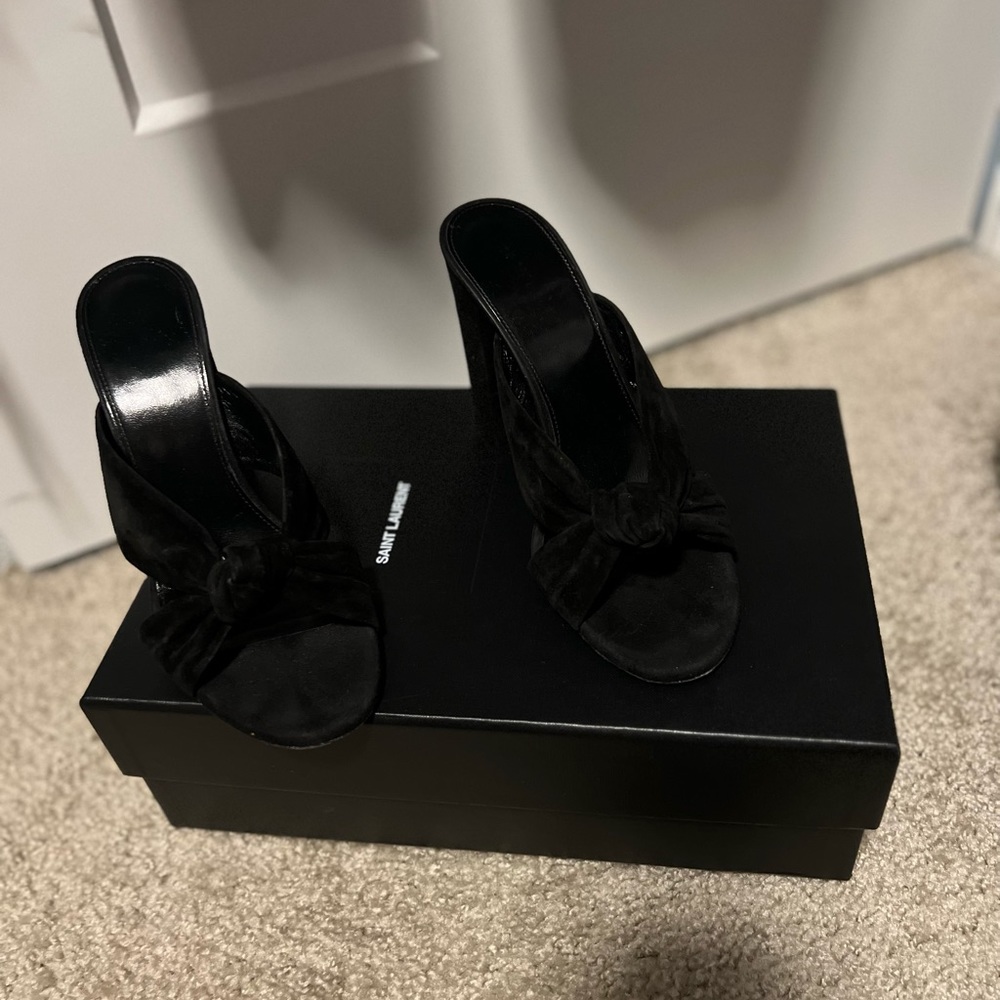 Saint Laurent loulou mule